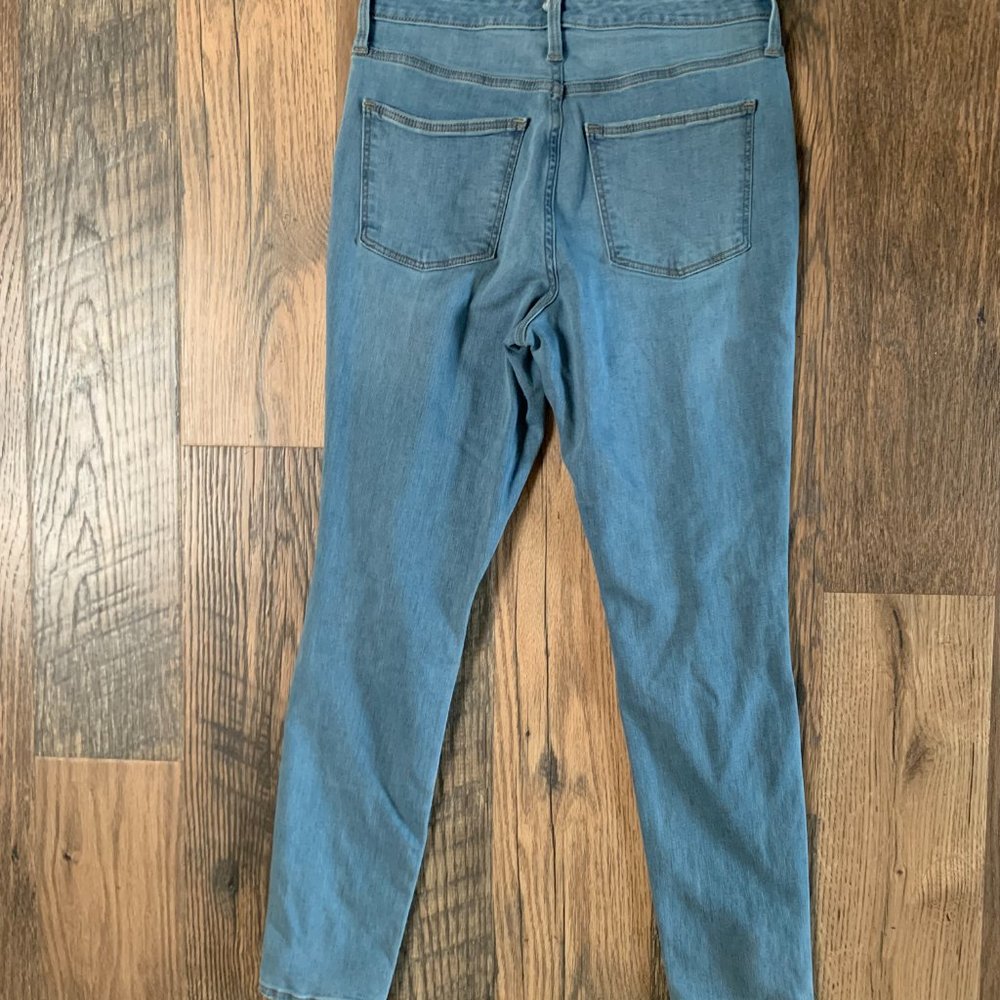 Universal Thread Button Fly Distressed Skinny Jea… - image 5